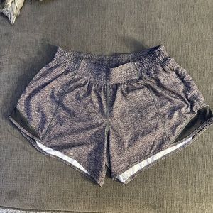 Lululemon Hotty Hot short LR